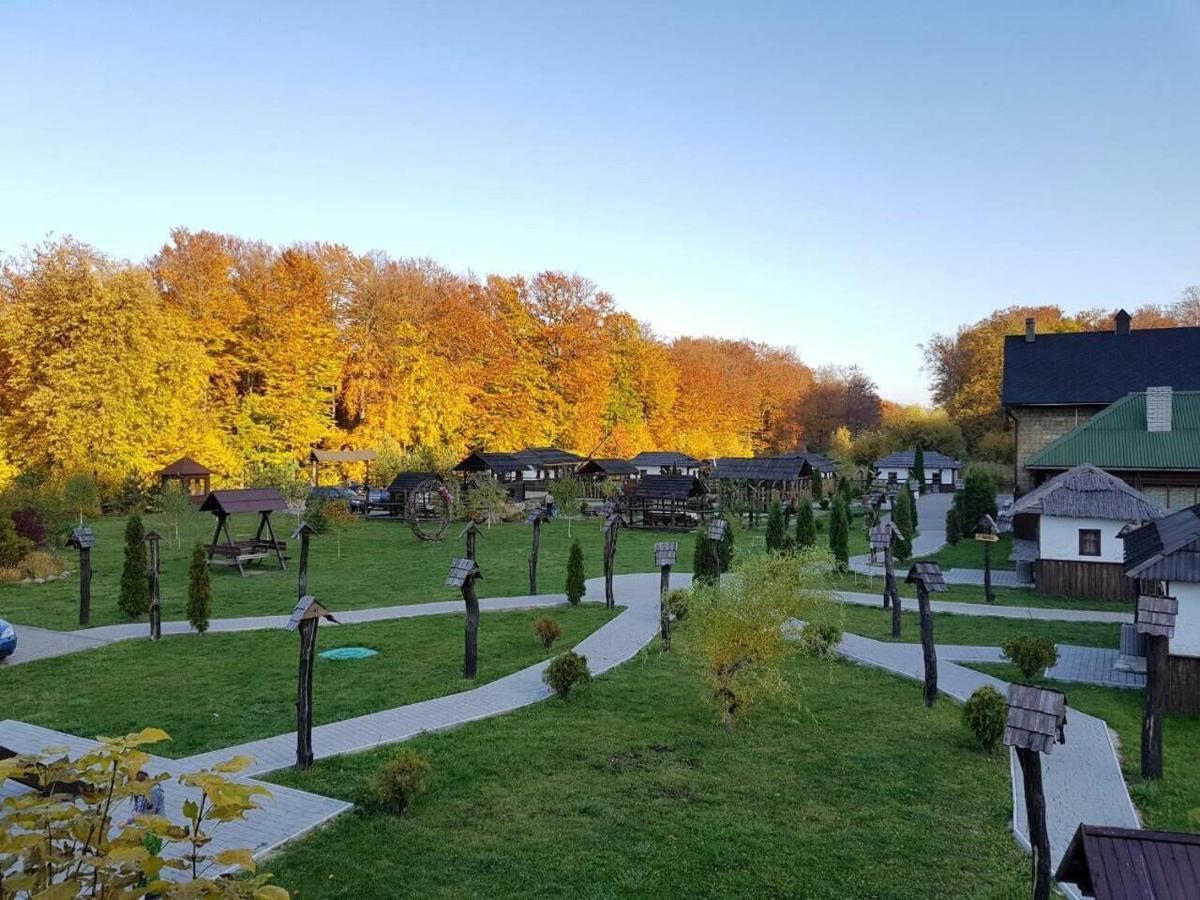 Orlyne Gnizdo Chernivtsi Exterior foto