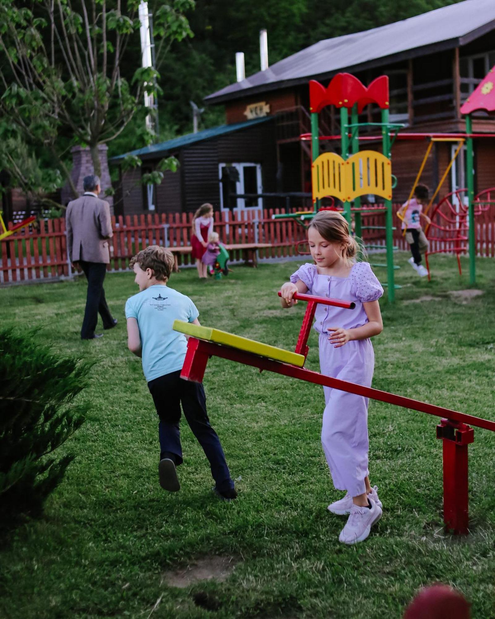 Orlyne Gnizdo Chernivtsi Exterior foto